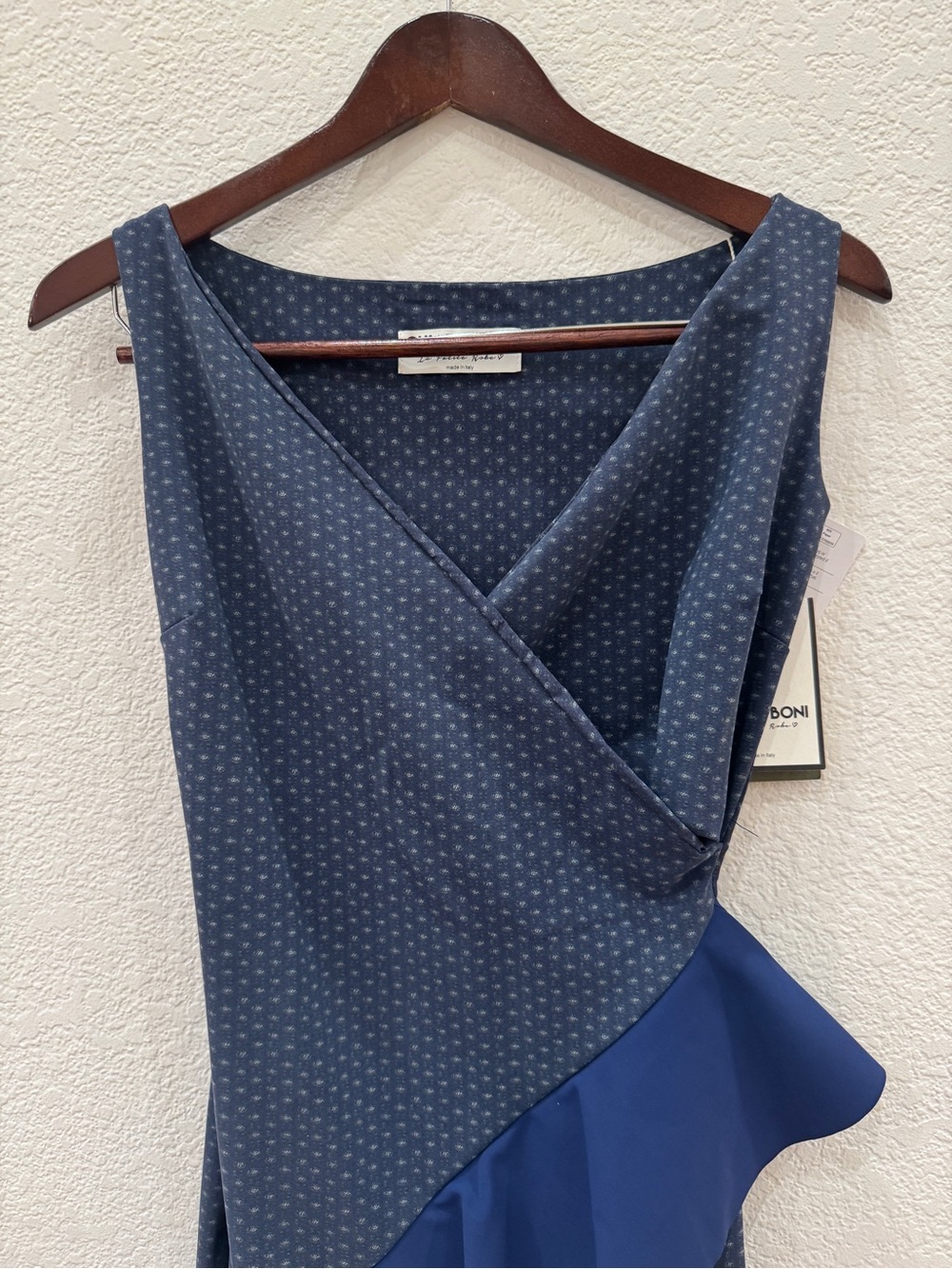 NWT Chiara Boni Dotted Ruffle Sheath Dress US 4; IT 40 - Picture 9 of 11